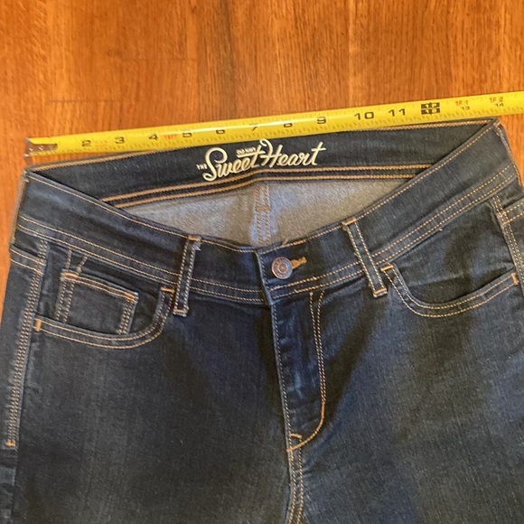 EUC OLD NAVY Sweetheart Stretch Denim Capri Pant - size womens 4 Reg - Picture 12 of 16